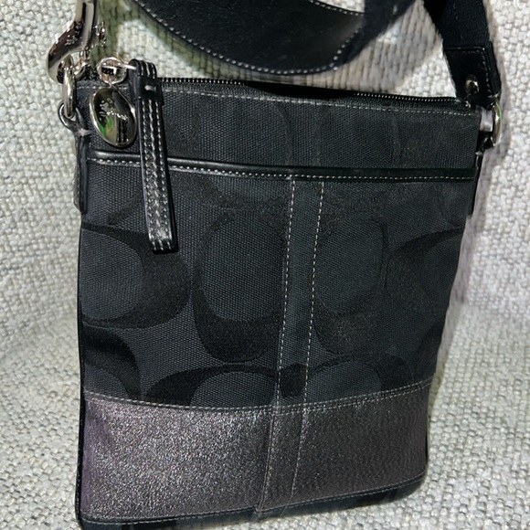 Coach 42029 black crossbody purse Shoulder Strap Bag Monogram Signature - Picture 4 of 9